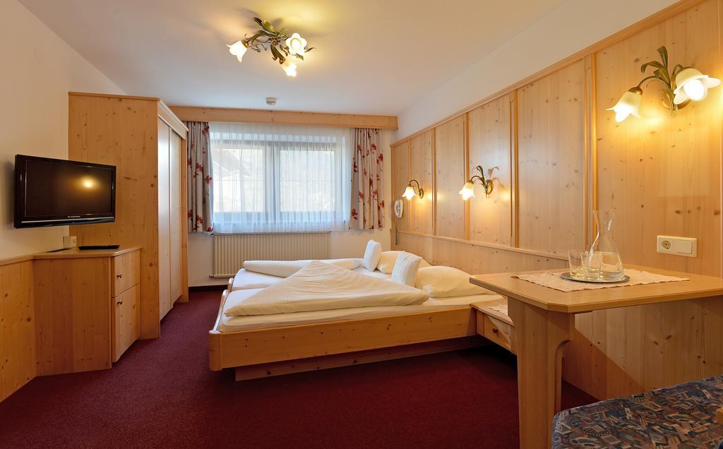 היפאך Hotel Garberwirt מראה חיצוני תמונה